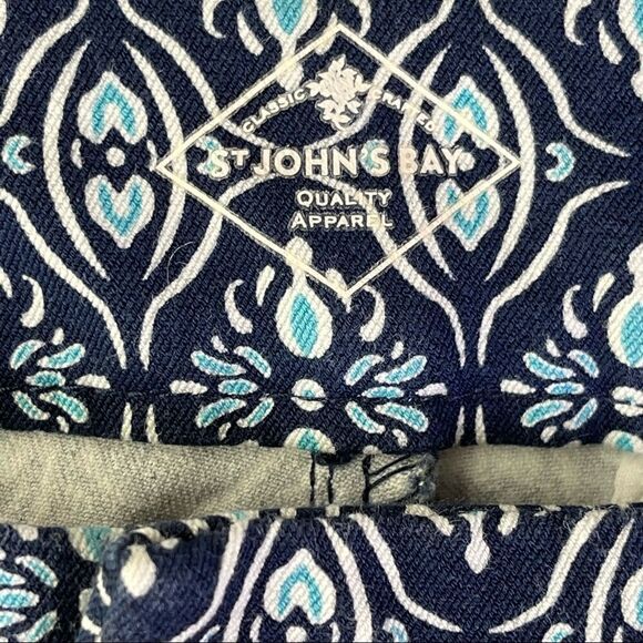 St John’s Bay Blue Teal Straight Leg Mosaic Medallion Print Pants Size 6 P - Picture 3 of 15
